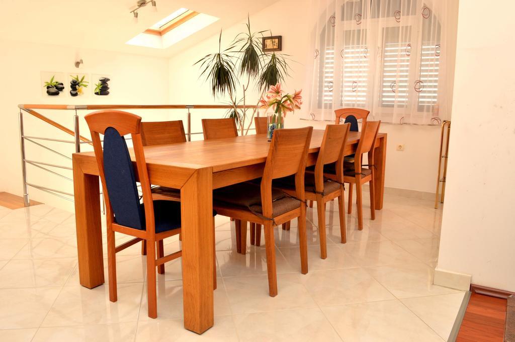 Holiday Home Marincello Solin Room photo